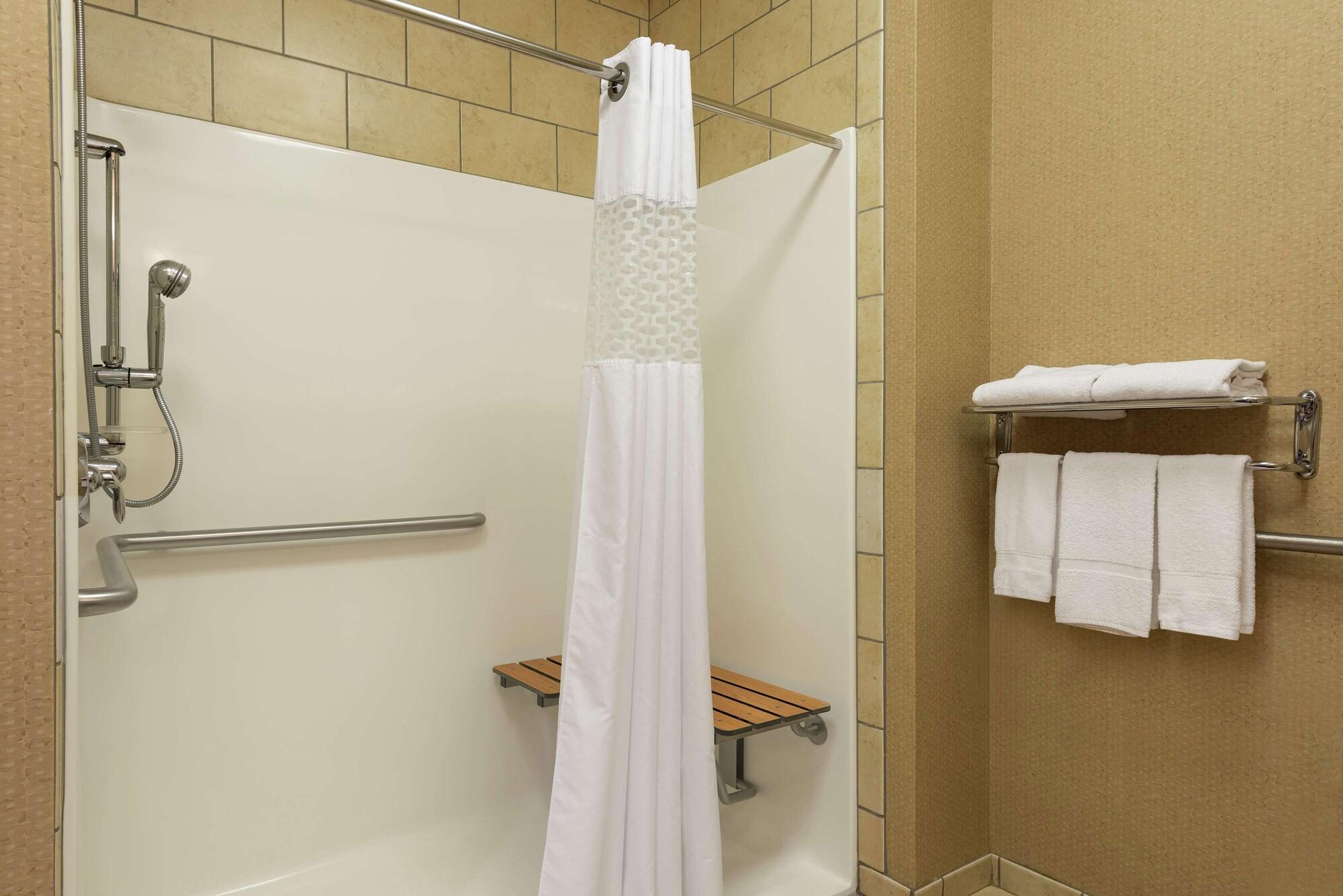 Hampton Inn Warsaw Εξωτερικό φωτογραφία