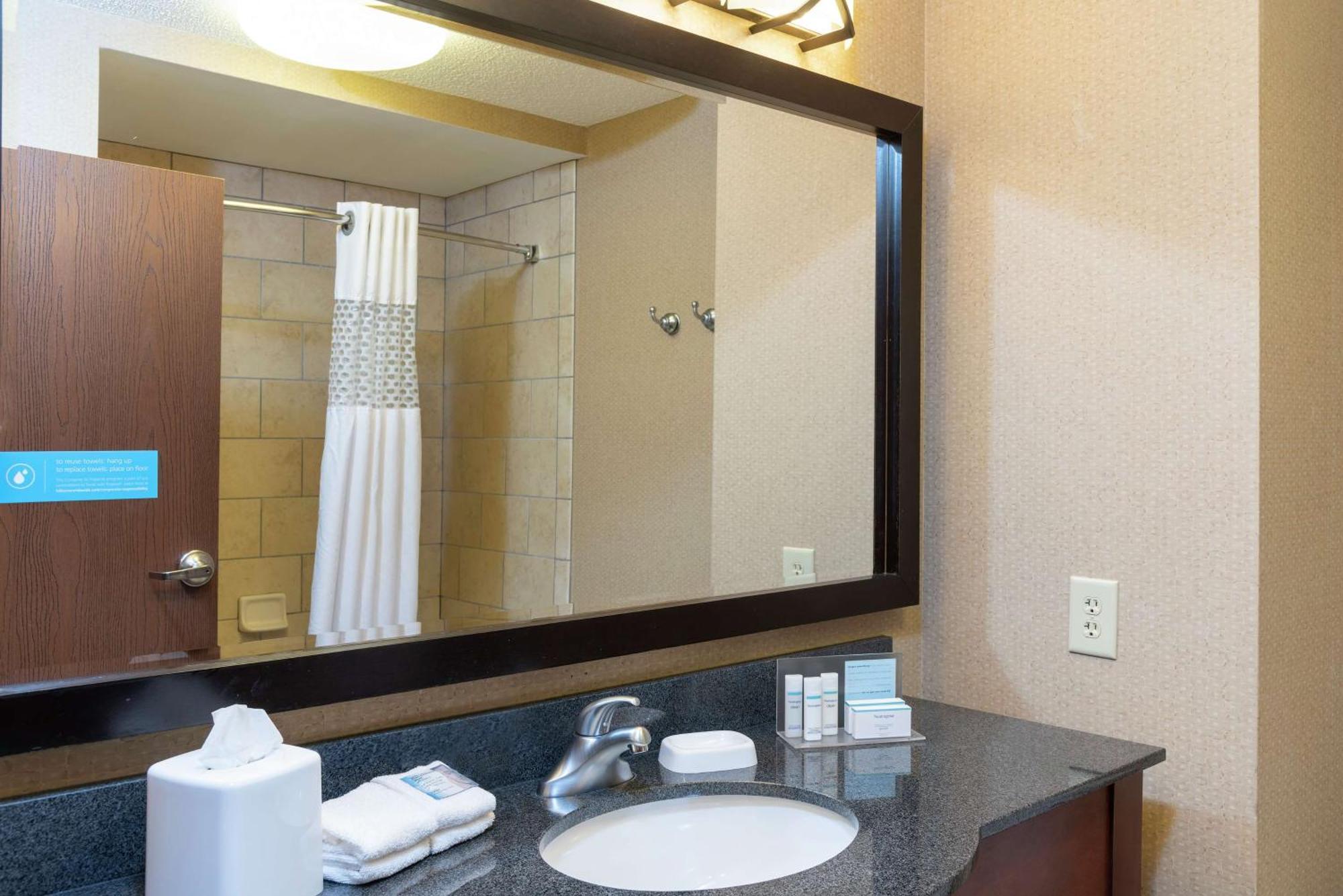 Hampton Inn Warsaw Εξωτερικό φωτογραφία